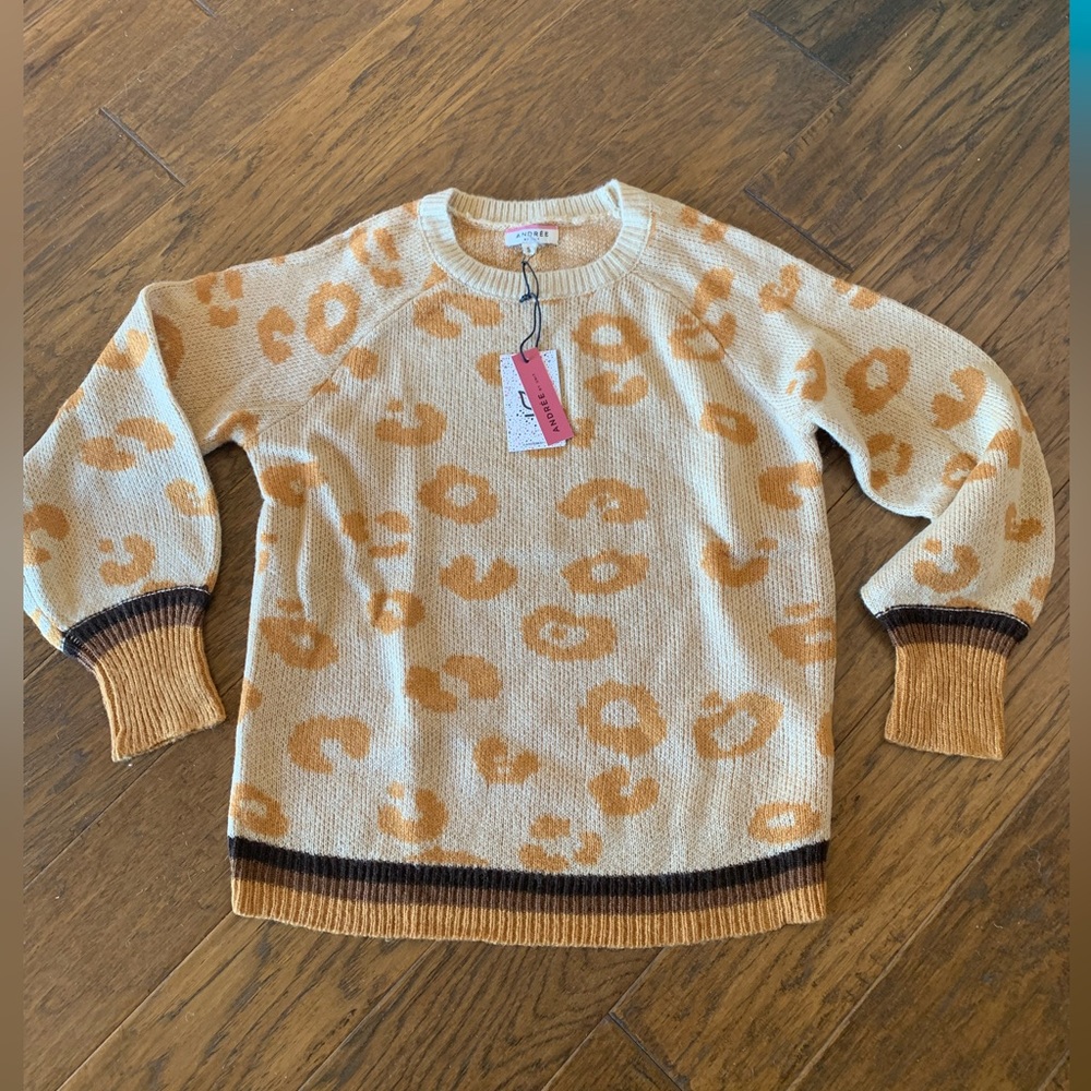 NWT Andree Sweater Size Small